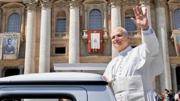 教皇利奥裁决了梵蒂冈银行的权威,取消了弗朗西斯的改革