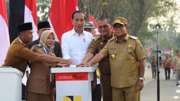 President Jokowi Inaugurates 16 Regional Roads In Lampung