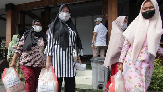 Cara Pemerintah Awasi Penyaluran Bansos Agar Tak Dikorupsi