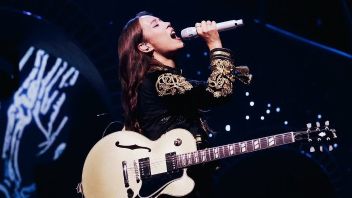 Laufey: Don't Get Rid of Berklee, It's Not Hard