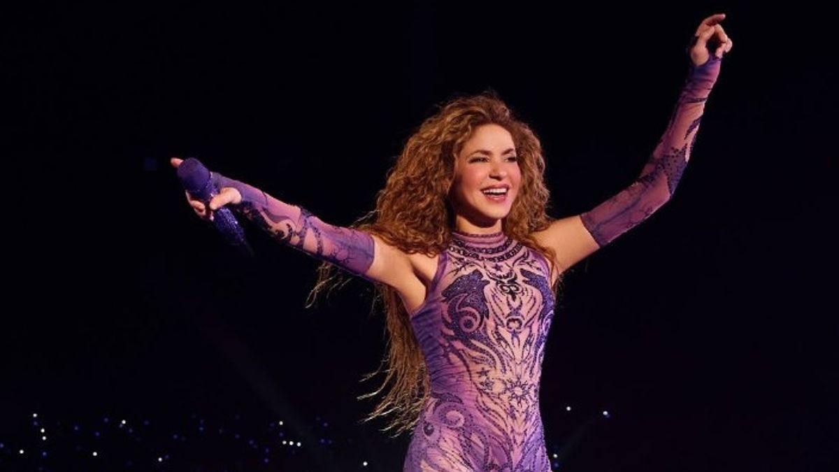 Karena Masalah Keproduksian, Shakira Batalkan Dua Penampilan di Chili