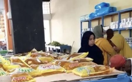 Ini Respons Warga yang Diwajibkan Pakai KTP untuk Beli Minyak Goreng