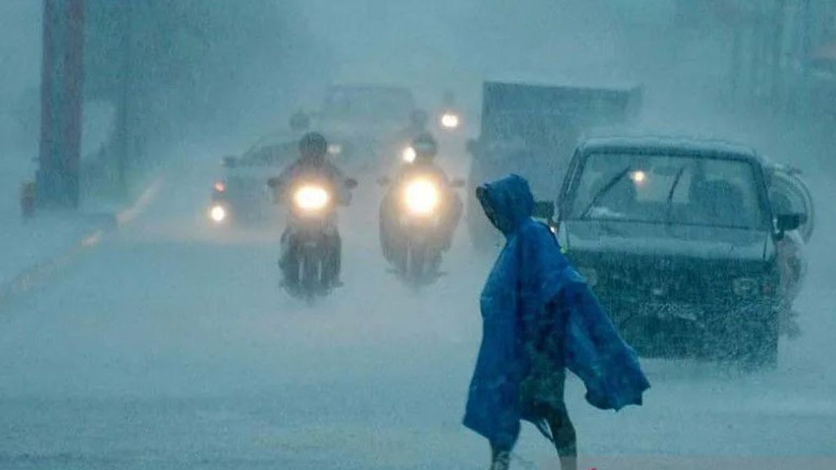 異常気象警報、BMKGインドネシアの多くの地域での雨の予測