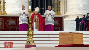 Pimpin Pemakaman Mantan Paus Benediktus XVI, Paus Fransiskus: Semoga Sukacitamu Sekarang Sempurna