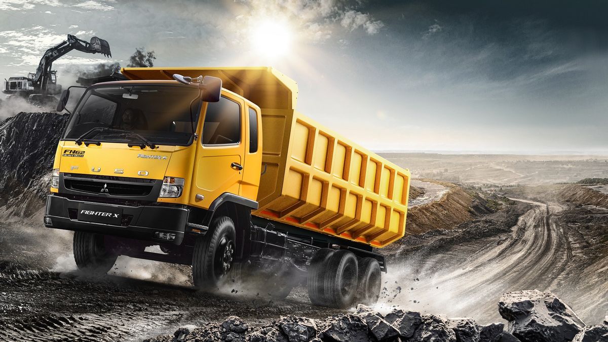 Mitsubishi Fuso Presents Minor Change In Fighter-X Variant