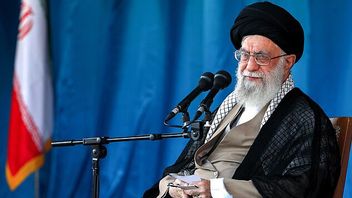 Ayatollah Ali Khamenei Respons Trump: Iran Tidak Akan Menyerah