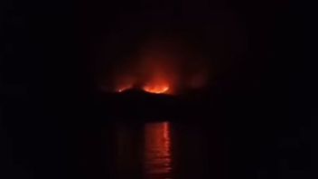 39 Rangers Déployés, L’incendie Dans La Zone Du Parc National De Komodo De L’île De Rinca S’est éteint Avec Succès