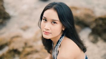 从医学世界到音乐，Widya Wirayanti Awali通过首张单曲Saling Jaga开始了她的音乐之旅