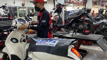 Note! This Is The Important Routine Change Of Motorcycle Machine Oil According To Interval