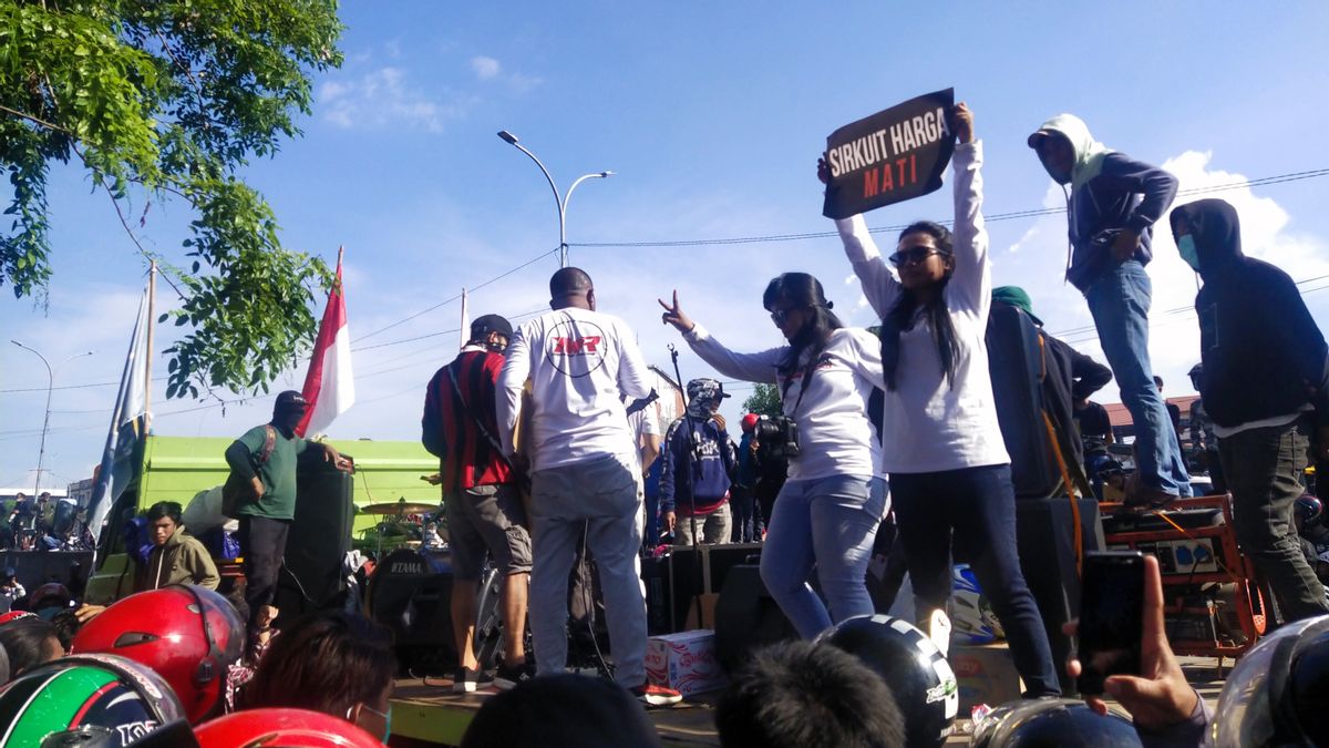 Not Rejecting Job Creation Law, Front Pedemo Of DPRD South Sulawesi Demands Motor Circuit