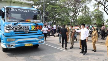 Ada Stiker Khusus untuk Kendaraan yang Melintas di Suramadu dengan Kondisi Negatif COVID-19