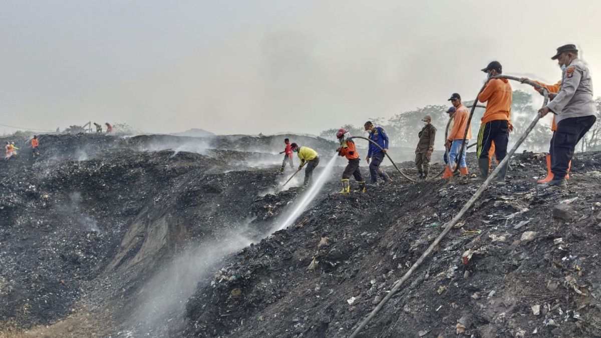 Reviewing The Location Of The Rawa Cat TPA Fire, The Coordinating Ministry For Maritime Affairs Will Provide Sarpras Assistance