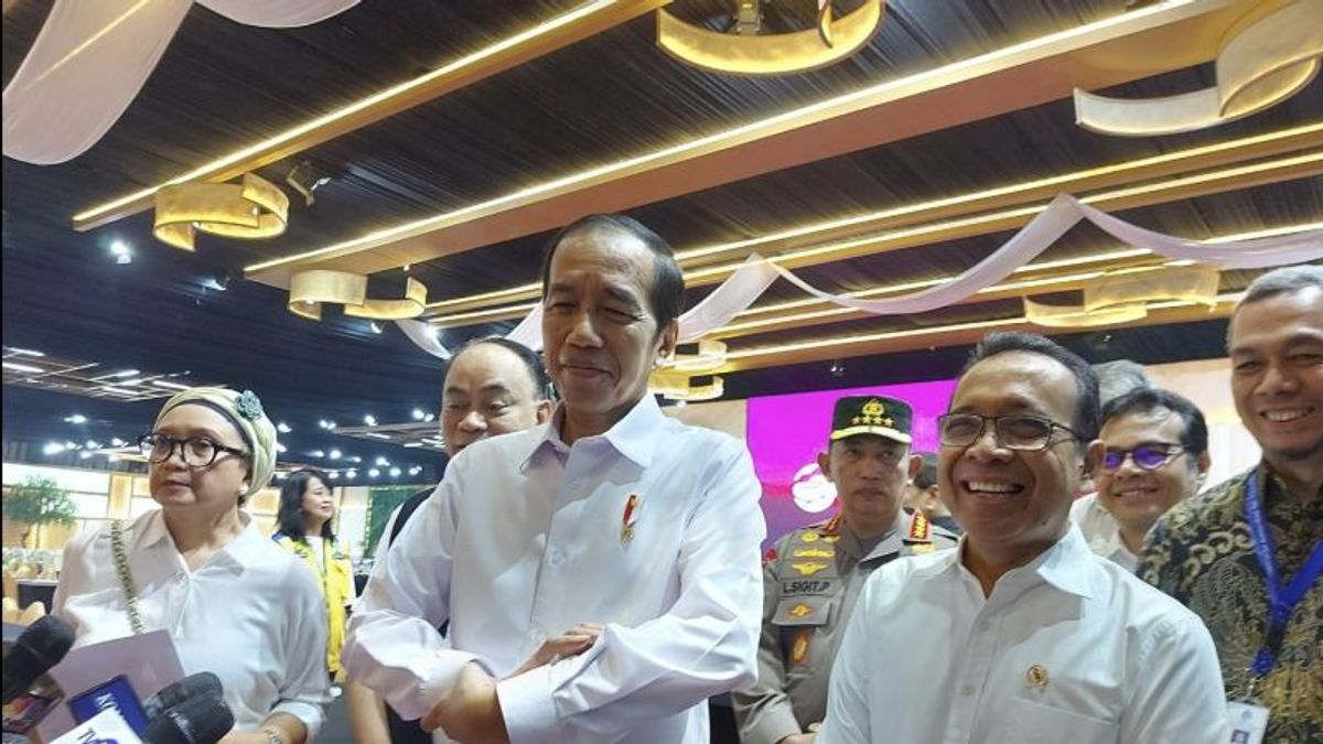 Reviewing Preparations For The 43rd ASEAN Summit At JCC, Jokowi: Stay Little And Finish Day