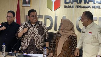 Bawaslu: Mayor Teddy Hadiri Debat Capres sebagai Ajudan Prabowo