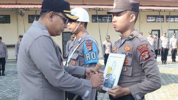 Violating The Code Of Ethics, Members Of The South Lampung Police Were Disrespectfully Fired