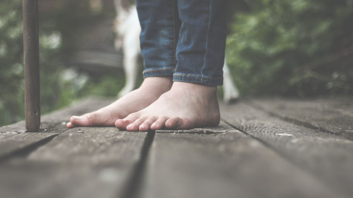 فوائد المشي بدون أقدام: هل لا تزال لديك شكوك حول تجربته؟