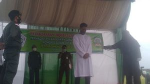 Terbukti Berzina, 3 Warga Aceh Dihukum Cambuk di Stadion