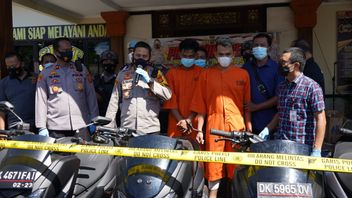 バリ島のNMAXモータースペシャリストキュランモアプロットを逮捕、15台のオートバイが盗まれました