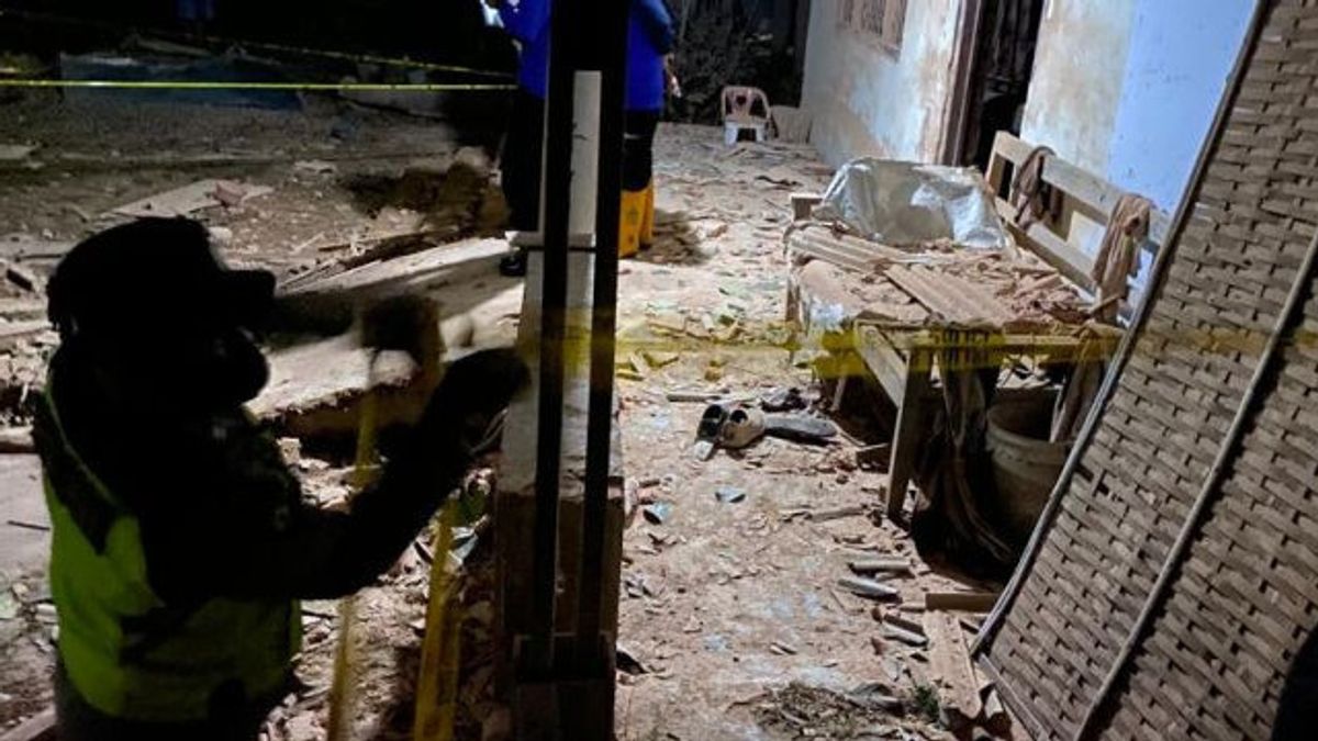Ada Korban Tewas Akibat Ledakan Petasan di Blitar, Polisi Juga Temukan Potongan Tubuh di Rumah yang Porak-poranda