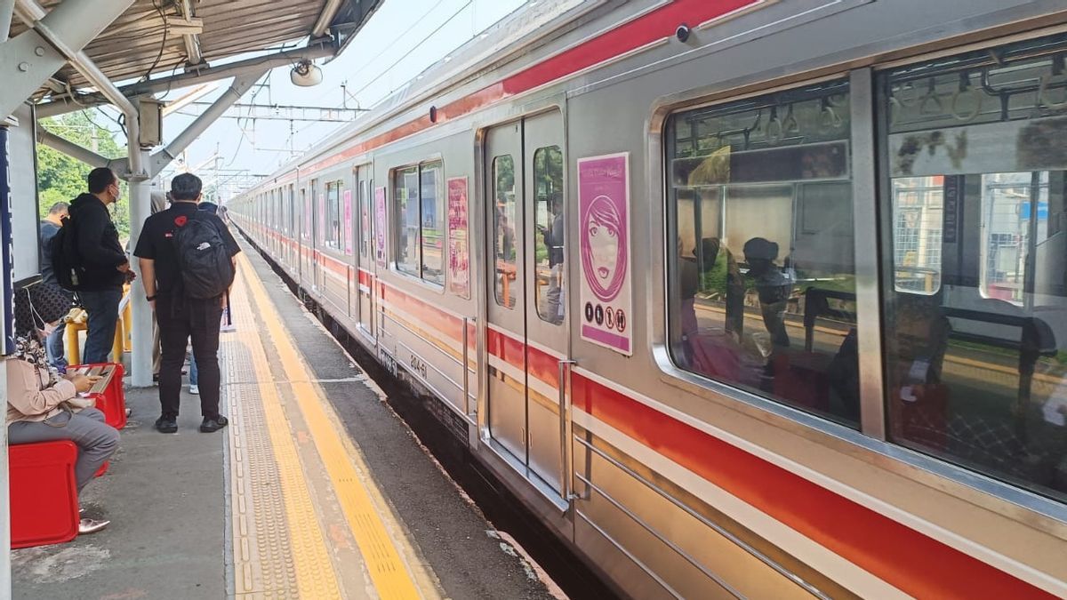 The Pickpocket Woman On The Tanah Abang Commuter Line Turns Out That The Widow Of 2 Children Has Been In Action 3 Times