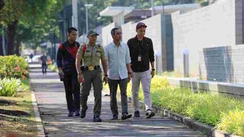 Reviewing The Front Sidewalk Of The US Embassy, Heru Budi Hartono: Further Arrangement Will Be Carried Out