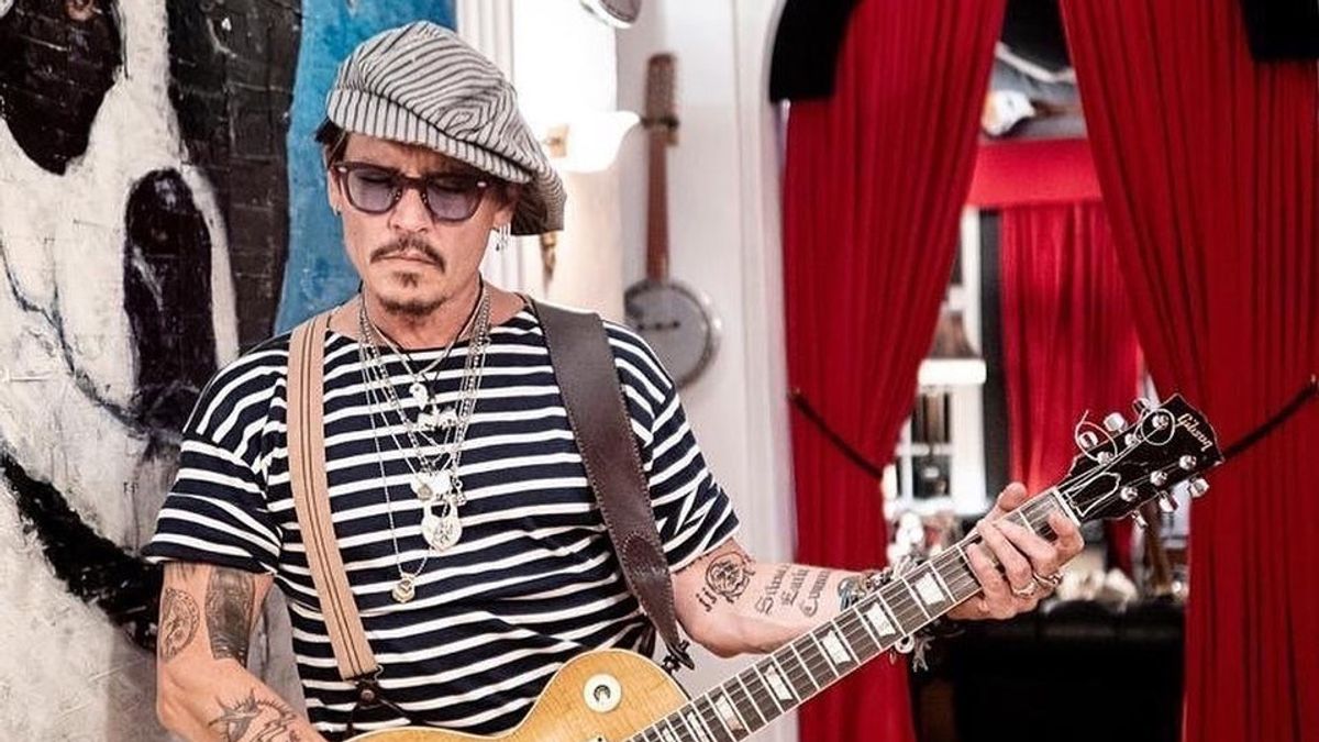 Jelang Putusan Amber Heard, Johnny Depp Tampil di Konser Jeff Beck