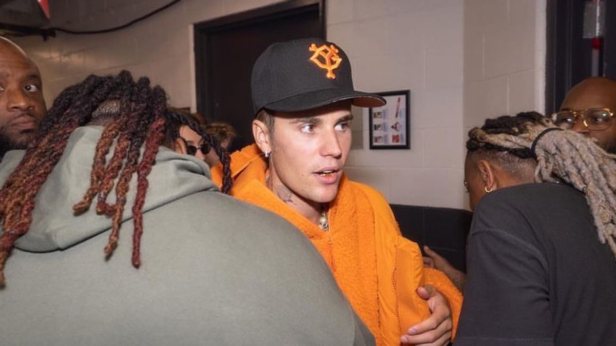 Kabar Terbaru Justin Bieber: Mengalami Sindrom Ramsay Hunt, Usher Bocorkan Kondisi Terkini