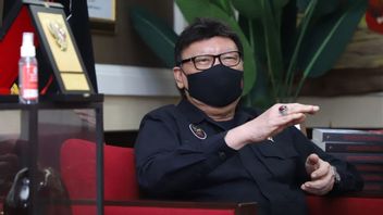 Menteri Tjahjo Mengatakan Kalau ASN Tidak Termasuk Kriteria Penerima Bantuan Sosial