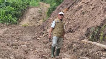 忍受潜在的山体滑坡,西苏拉威西省政府寻求私人援助