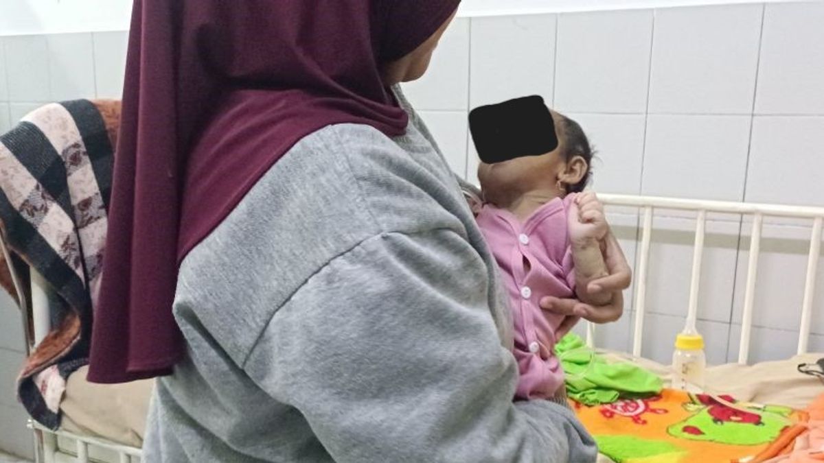 Cianjur摂政政府は、栄養失調の赤ちゃんネシャを治療するための費用を負担します