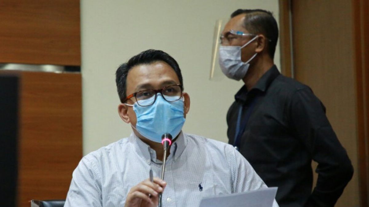 Gratification à North Lampung, KPK Enquête Sur Le Flux D’argent à Travers 3 Témoins