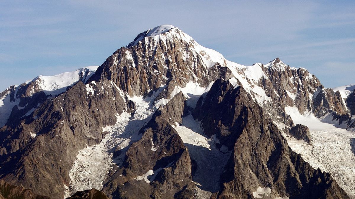 Snowpack Shrinking Due to Summer, Mont Blanc Peak Is at Lowest Level in 22 Years