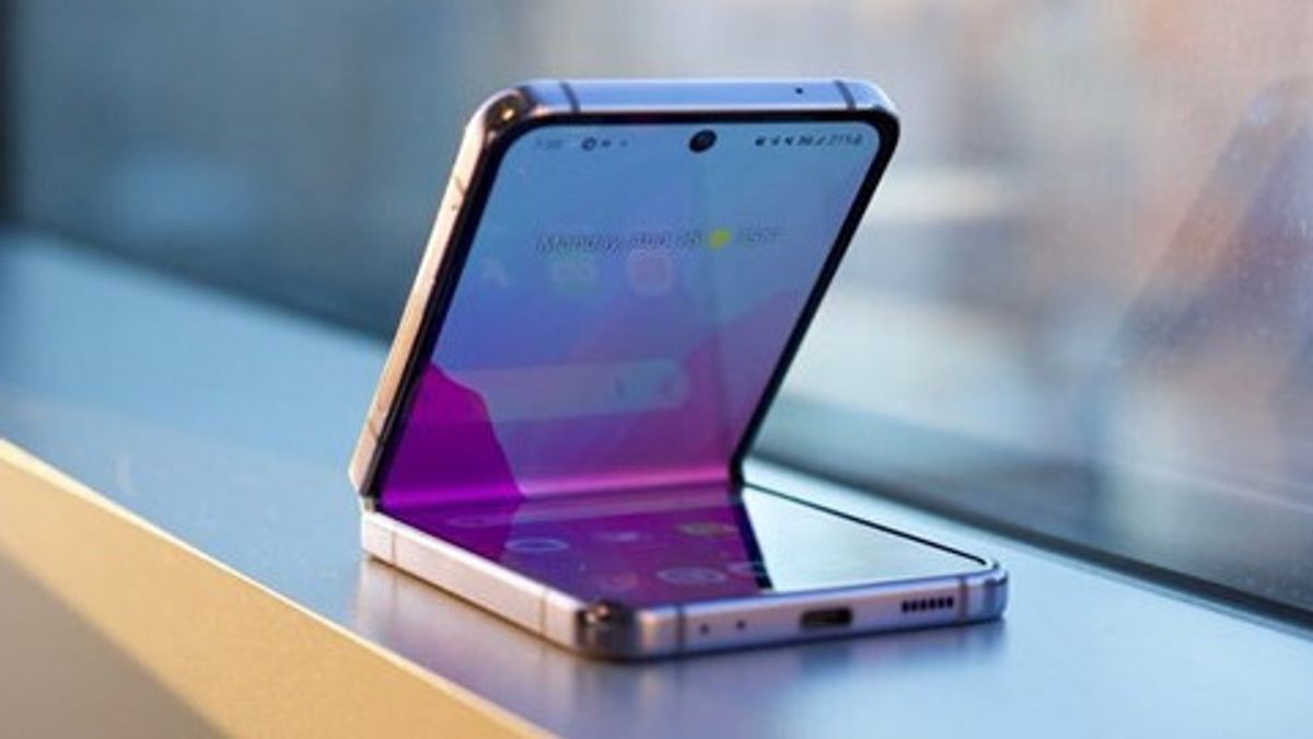 Samsung Dikabarkan Akan Rilis Galaxy Z Flip FE pada Tahun 2025