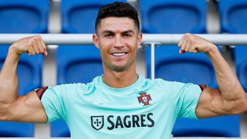 Sepatu Emas Euro 2020 Resmi Berada di “Kaki” Ronaldo