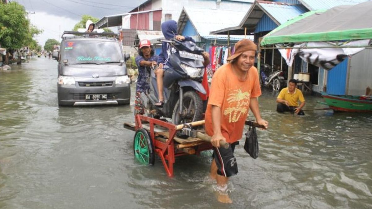  バンジャールの豪雨により多くの家屋が浸水