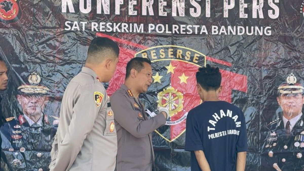 4岁致死的Ulu Hati Anak Tiri,一名31岁的男子被带到万隆警察局