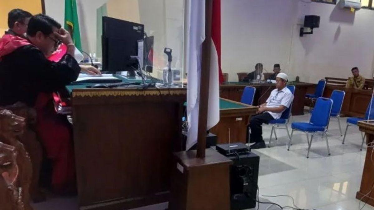 Corruption Case Of The Waste Budget, Mantan Kadis LH Metro Lampung Jalani Session