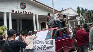 500 Sopir Angkot Geruduk Balai Kota Bogor, Tantang Wali Kota Dedie: Jangan Abaikan Nasib Kami!