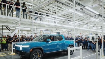 Not Tesla, Rivian Launches First Electric Pickup For Consumers In The US