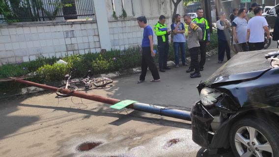 Terseret 20 Meter, Pesepeda Tewas Usai Ditabrak Corolla Altis di Bintaro