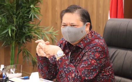 Airlangga: Dalam UU Cipta Kerja, Korban PHK akibat COVID-19 Bakal Dapat Uang Tunai