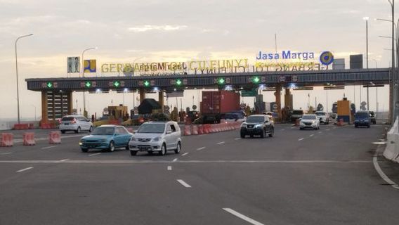 Homecoming Flow In Bandung Begins To Be Crowded, Jasa Marga Functions 12 Gates On The Cileunyi Toll Road