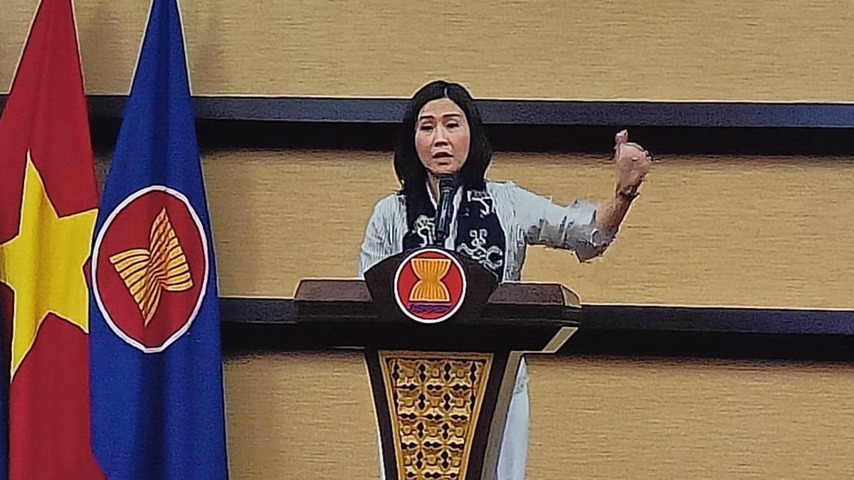 Wamen Veronica Tan Akui Penerimaan Tenaga Kerja Difabel dan Autisme Belum Maksimal