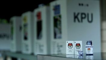 DKI KPU Reaches Voters In Hospitals Through Mobile TPS During Elections
