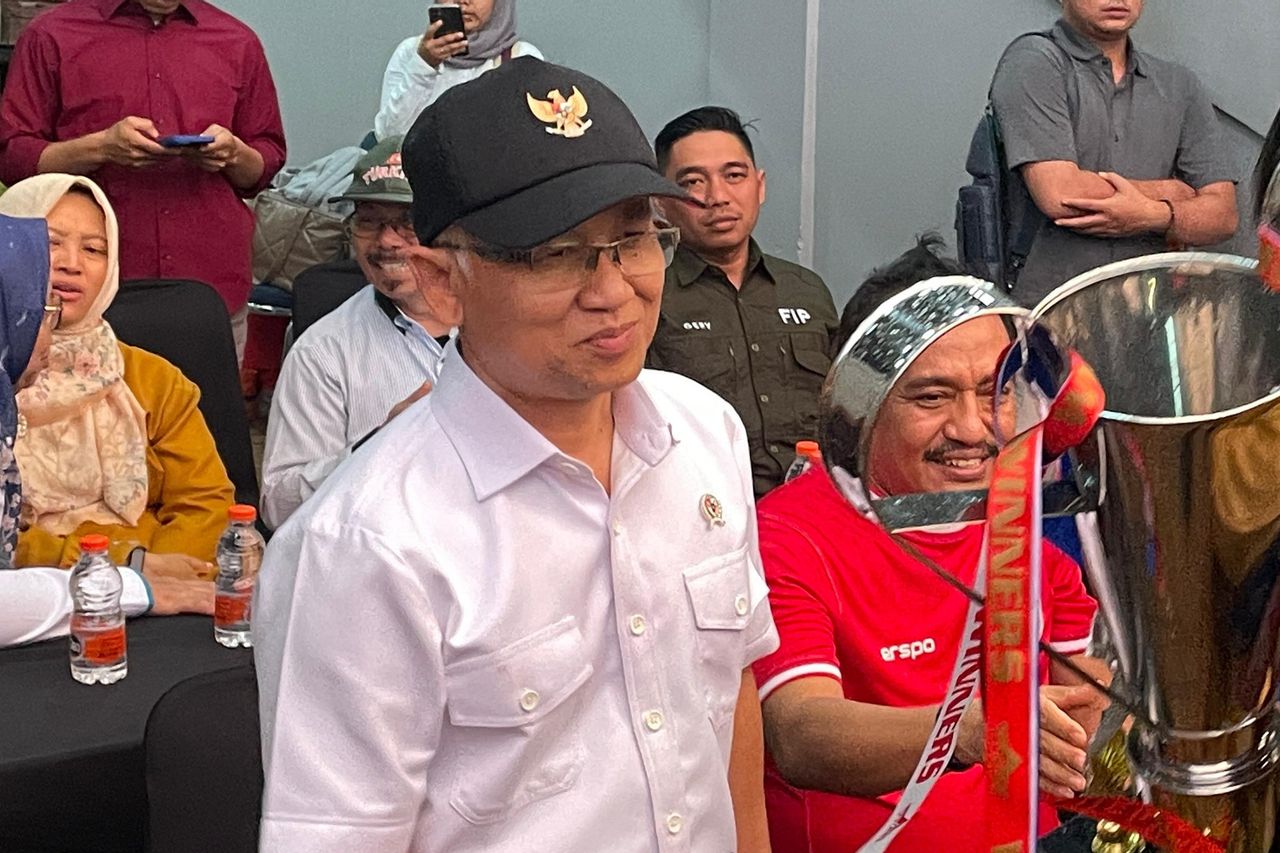 Deputy Minister Of Education And Culture And Deputy Mayor Of South Tangerang Close The UMJ Chancellor's Cup