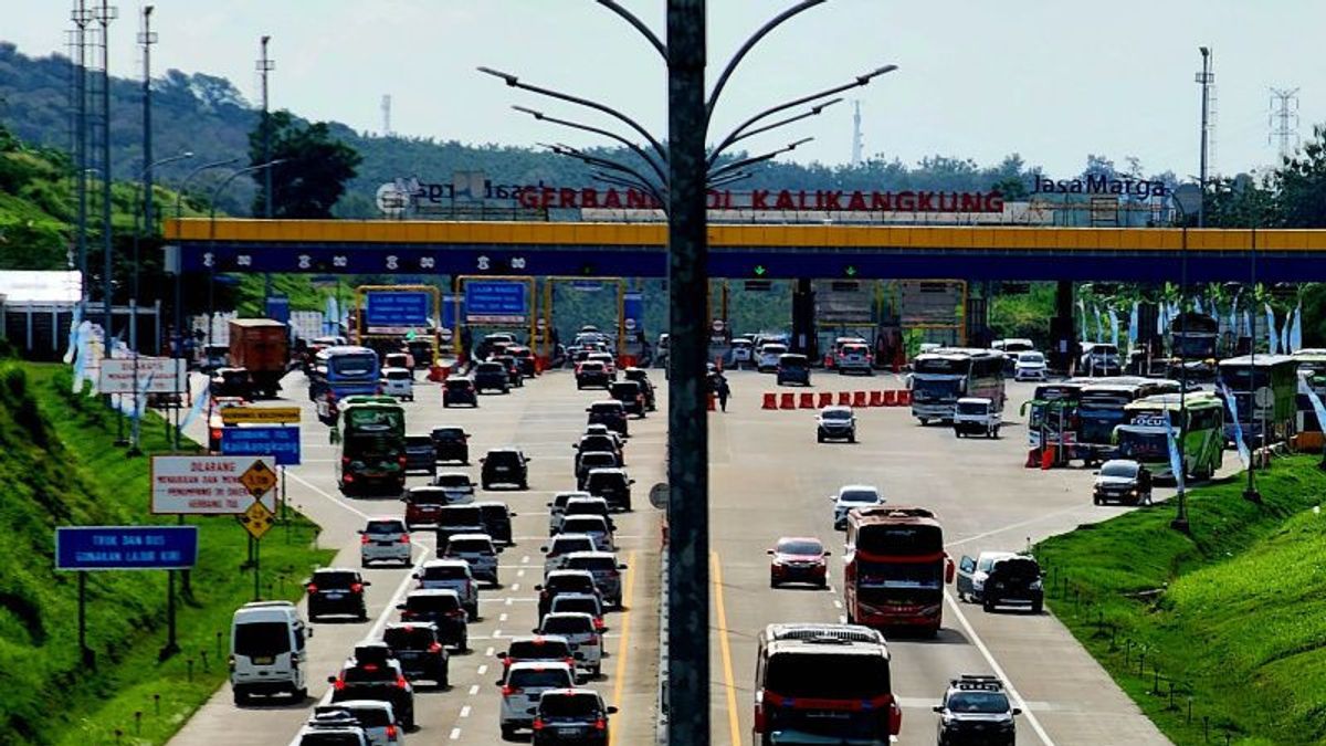 Kalikangkung Gate To West Starts To Be Crowded But Smooth