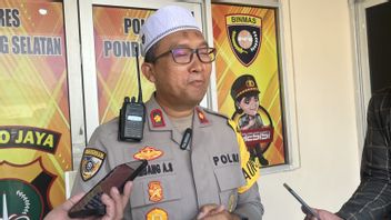 Deux auteurs de Pungli ont avoué que DKM de la mosquée dans le Tangerang avait étudié à tromper après avoir regardé une vidéo sur YouTube