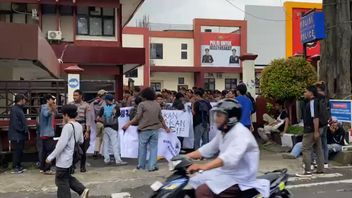 26 Warga Adat Diamankan Polisi Buntut Aksi Demo Tolak Tambang di Halmahera Timur