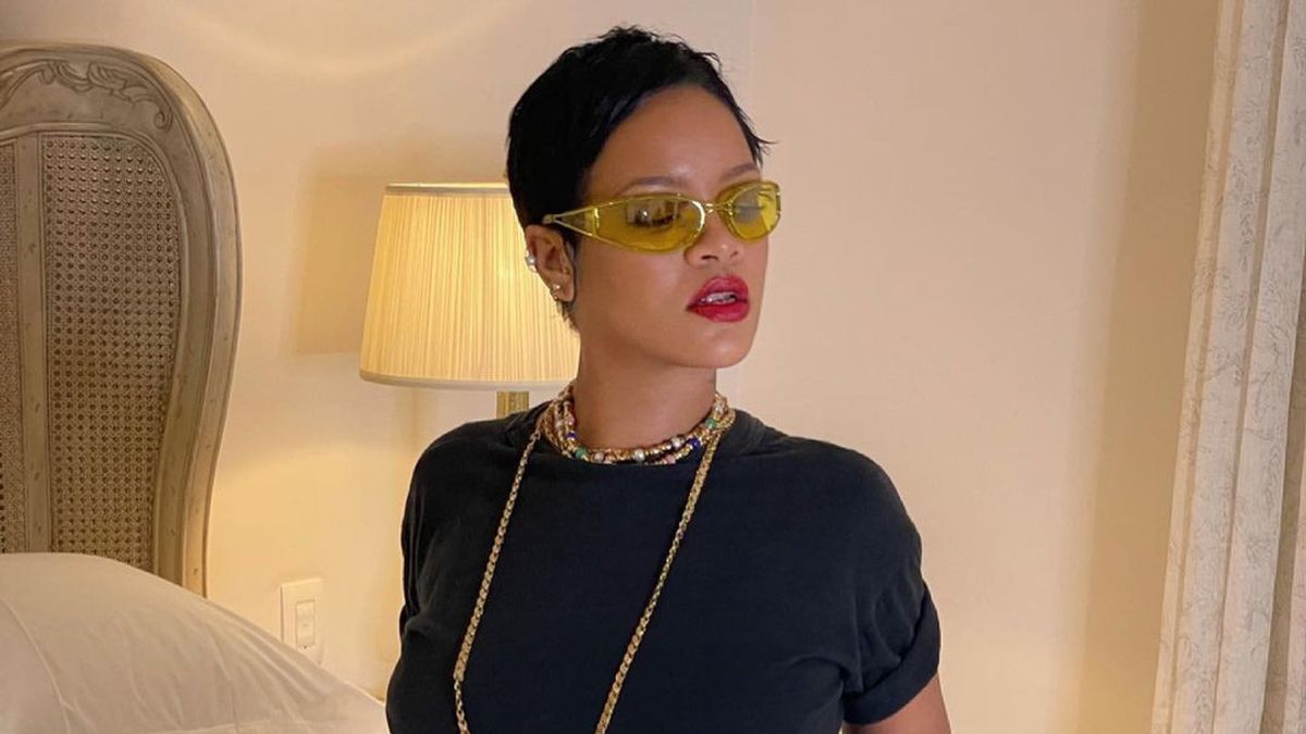 Rihanna Jadi Milyarder, Tapi Bukan Karena Musik