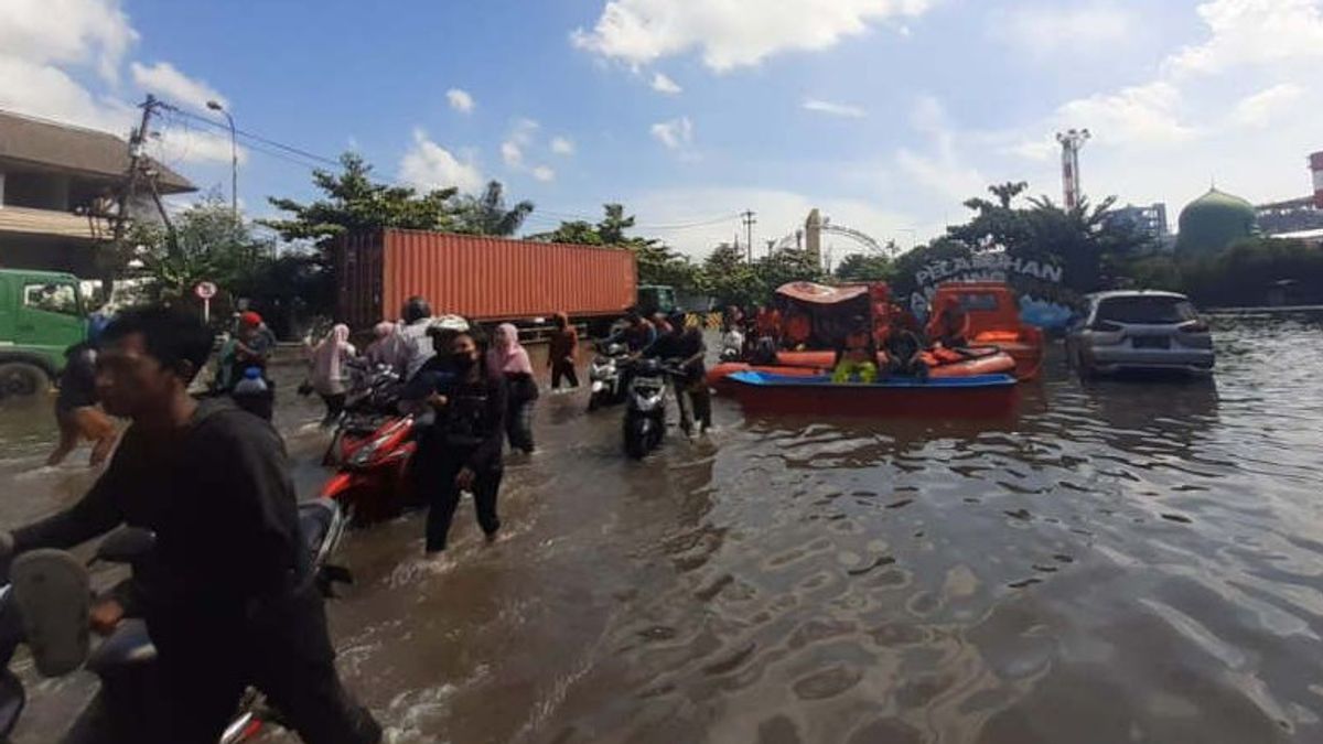 Tolong! Masih Ada 5 Ribu Keluarga Kena Dampak Banjir Rob Semarang
